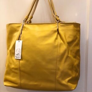 Beautiful Berto Rossi large yellow leather tote